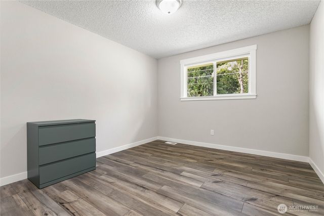 319 Vancouver Street, Sumas, WA 98295
