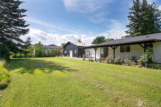 319 Vancouver Street, Sumas, WA 98295