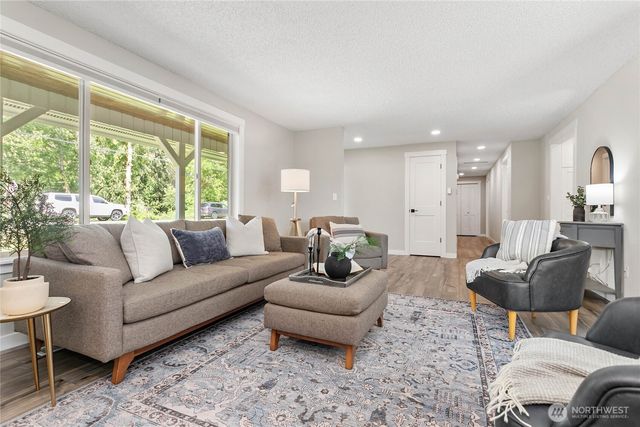 319 Vancouver Street, Sumas, WA 98295
