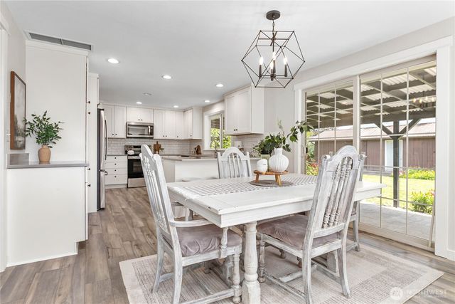 319 Vancouver Street, Sumas, WA 98295