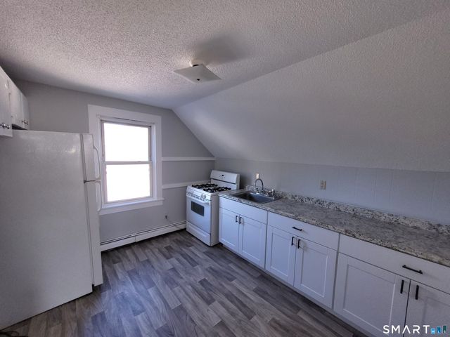 232 Greenwood Avenue 3, Bethel, CT 06801