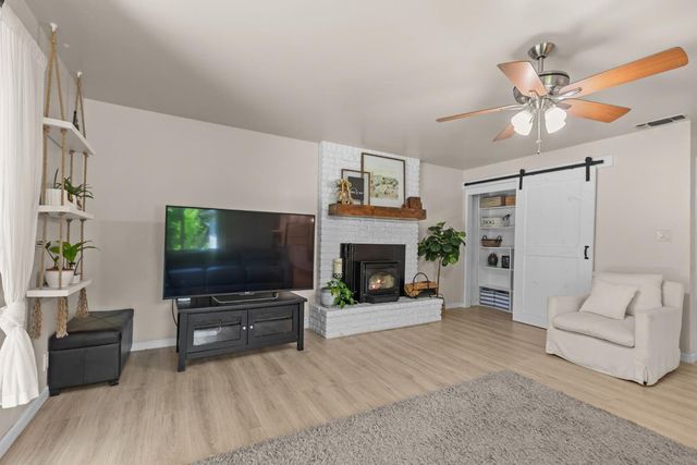 6545 miles ln, Carmichael, CA 95608
