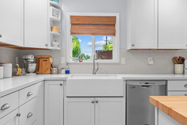 6545 miles ln, Carmichael, CA 95608