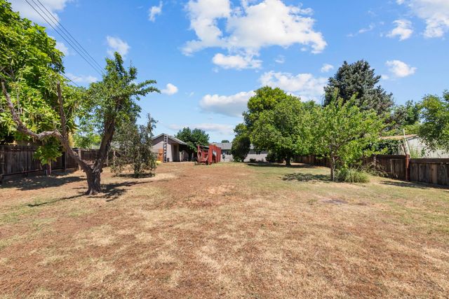6545 miles ln, Carmichael, CA 95608