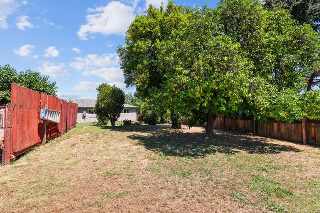 6545 miles ln, Carmichael, CA 95608