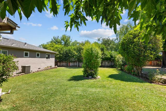 6545 miles ln, Carmichael, CA 95608