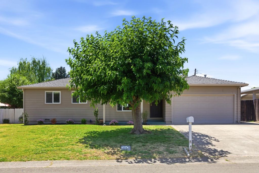 6545 miles ln, Carmichael, CA 95608