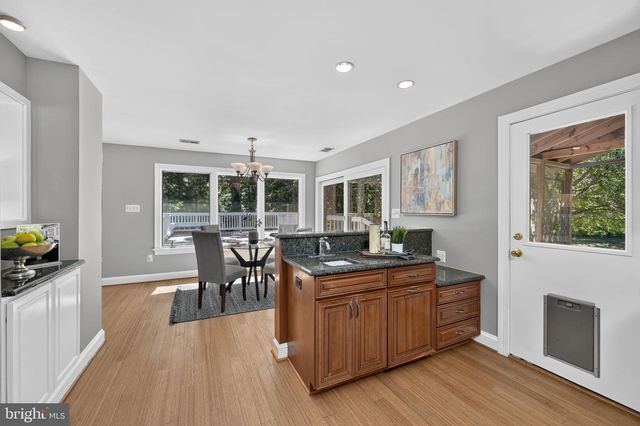 10800 PARK RD, Lorton, VA 22079