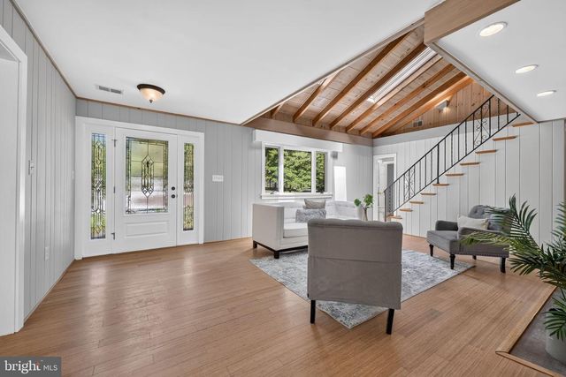 10800 PARK RD, Lorton, VA 22079
