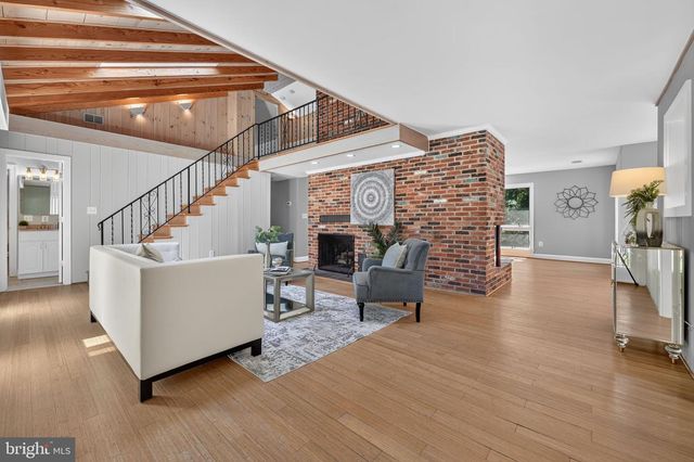 10800 PARK RD, Lorton, VA 22079