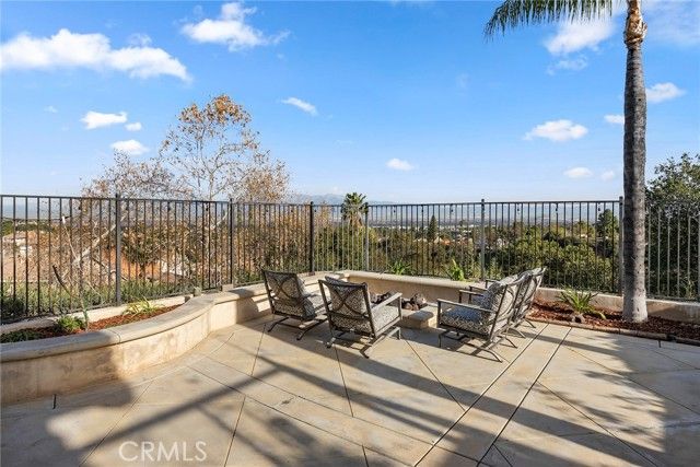 1501 San Rafael, Corona, CA 92882