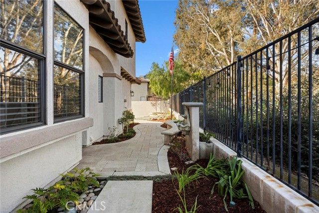 1501 San Rafael, Corona, CA 92882