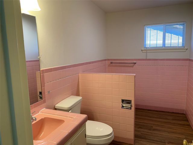 1402 S Cliff Street, Decatur, TX 76234