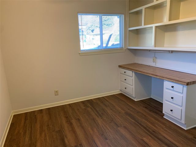 1402 S Cliff Street, Decatur, TX 76234