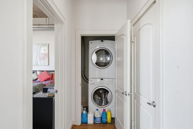 1616 Fountain View Drive 510, Houston, TX 77057