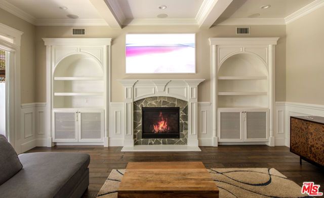 12142 Hollyglen Place, Studio City (los Angeles), CA 91604