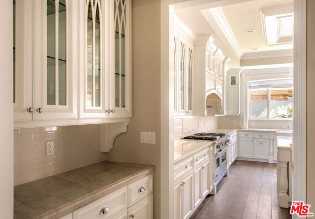 12142 Hollyglen Place, Studio City (los Angeles), CA 91604