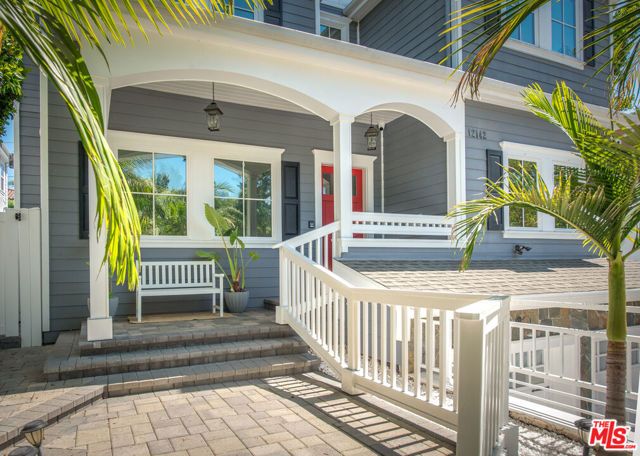 12142 Hollyglen Place, Studio City (los Angeles), CA 91604