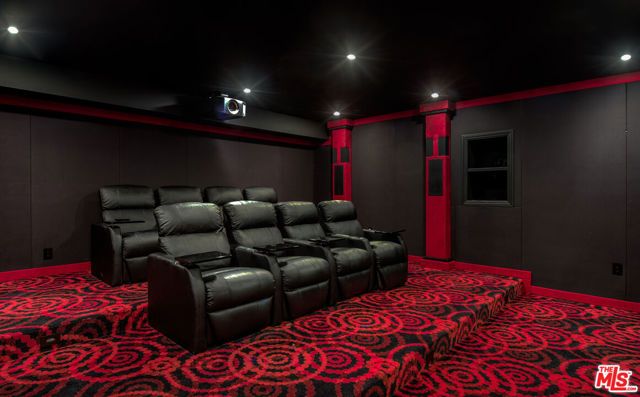12142 Hollyglen Place, Studio City (los Angeles), CA 91604