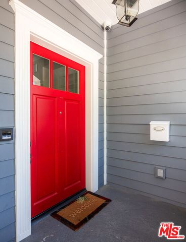 12142 Hollyglen Place, Studio City (los Angeles), CA 91604