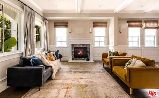 12142 Hollyglen Place, Studio City (los Angeles), CA 91604