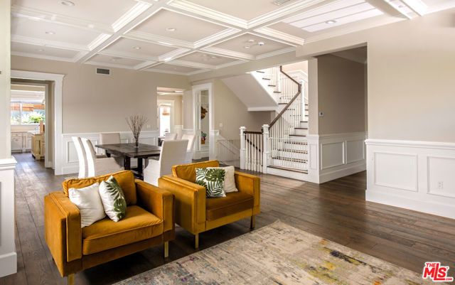 12142 Hollyglen Place, Studio City (los Angeles), CA 91604
