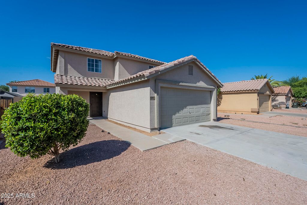 12813 W PARADISE Drive, El Mirage, AZ 85335