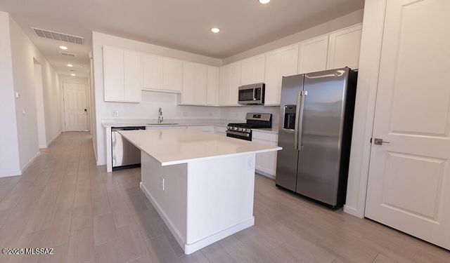 21714 E Crest Avenue, Red Rock, AZ 85145