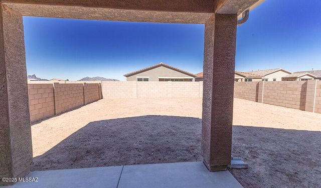 21714 E Crest Avenue, Red Rock, AZ 85145