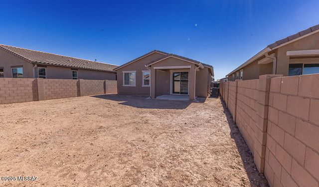 21714 E Crest Avenue, Red Rock, AZ 85145