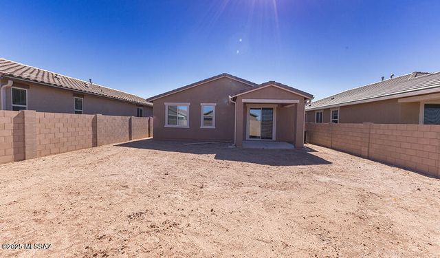 21714 E Crest Avenue, Red Rock, AZ 85145