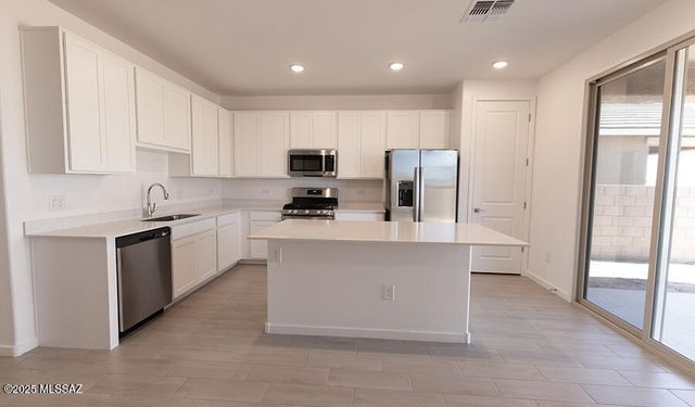 21714 E Crest Avenue, Red Rock, AZ 85145