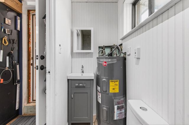 2011 Mark Avenue, Lake Worth Beach, FL 33461