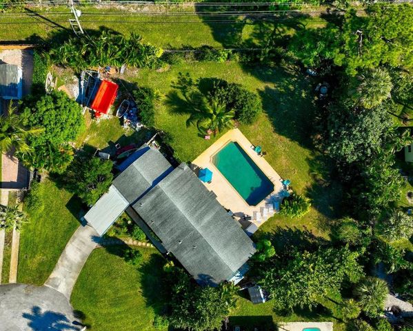 2011 Mark Avenue, Lake Worth Beach, FL 33461