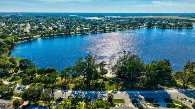 2011 Mark Avenue, Lake Worth Beach, FL 33461