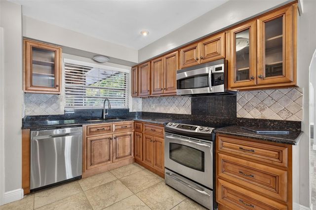 564 BROOKSIDE CIRCLE, Maitland, FL 32751