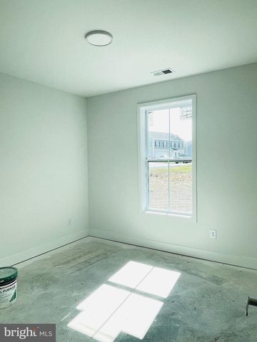 19 WATTLEY CT, Martinsburg, WV 25405