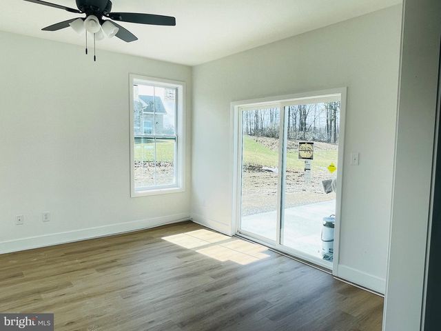 19 WATTLEY CT, Martinsburg, WV 25405