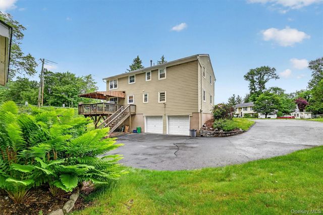 7 Windsor Brook Lane, Tappan, NY 10983