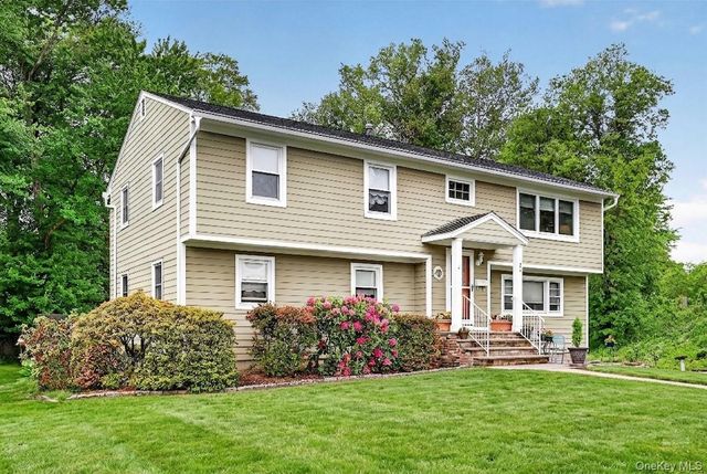 7 Windsor Brook Lane, Tappan, NY 10983