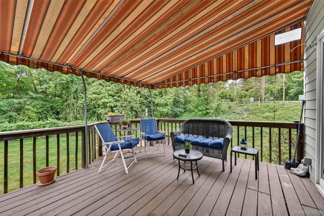 7 Windsor Brook Lane, Tappan, NY 10983