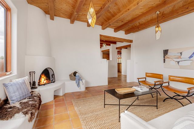 56 Balsa Road, Santa Fe, NM 87508