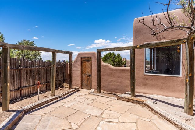 56 Balsa Road, Santa Fe, NM 87508