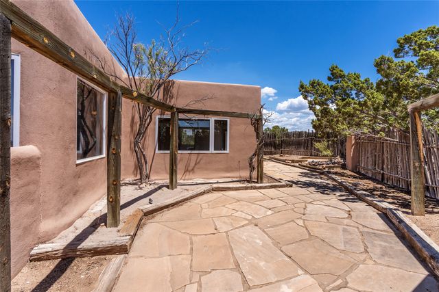 56 Balsa Road, Santa Fe, NM 87508