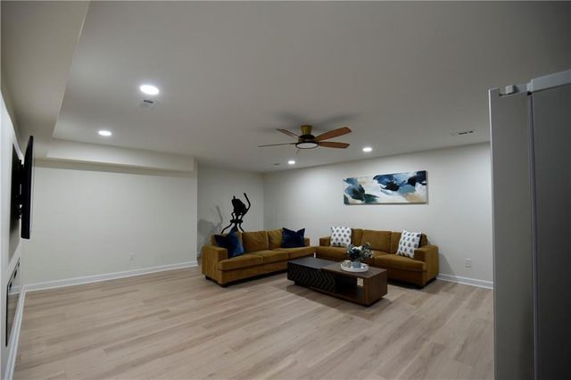 1805 Kingsbridge Court, Suwanee, GA 30024
