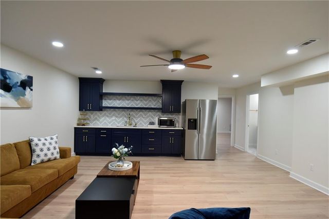 1805 Kingsbridge Court, Suwanee, GA 30024