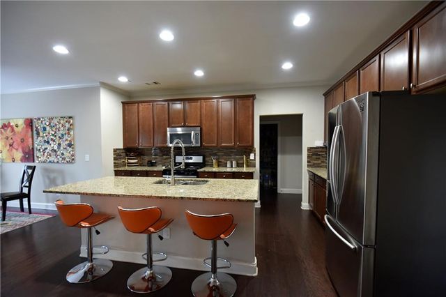 1805 Kingsbridge Court, Suwanee, GA 30024