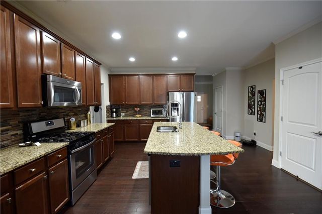 1805 Kingsbridge Court, Suwanee, GA 30024