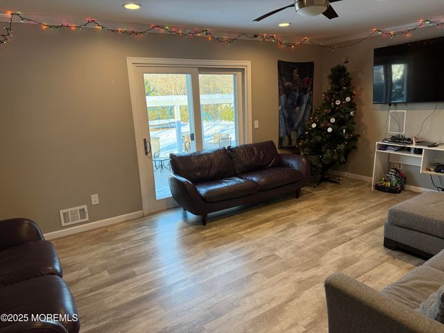 1 Michaels Court, Oakhurst, NJ 07755