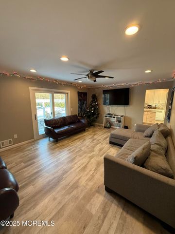 1 Michaels Court, Oakhurst, NJ 07755